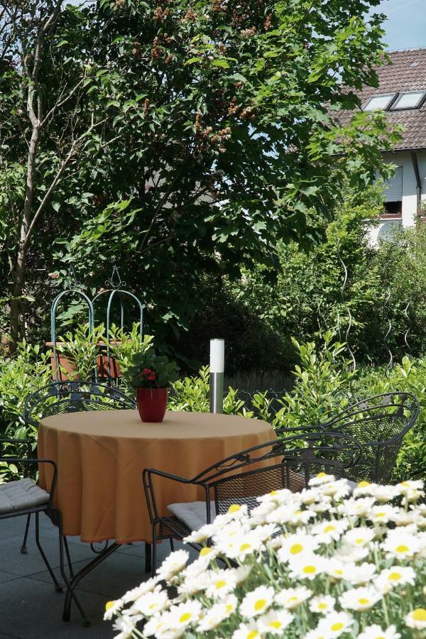 Bungalow Am Stadtrand Neurenberg Buitenkant foto